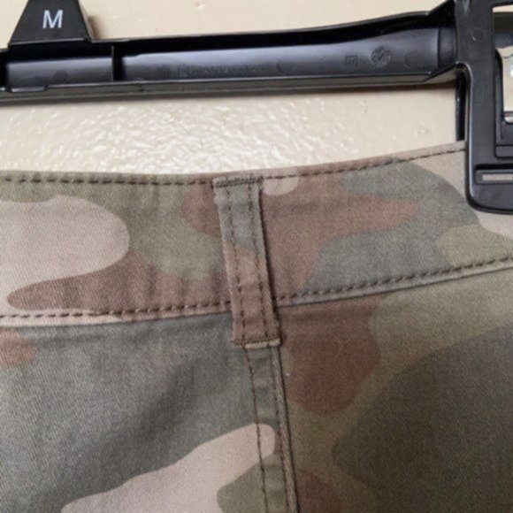 AEROPOSTALE ARMY GREEN CAMO A-LINE MINI SKIRT 6 - Picture 5 of 9